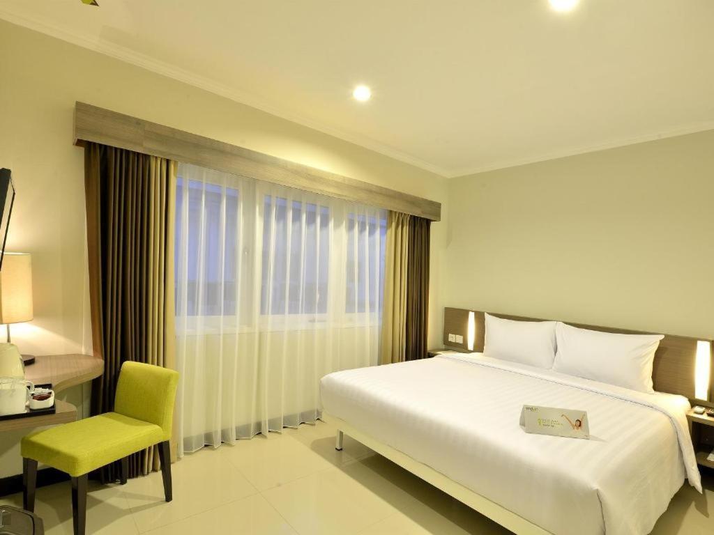 Whiz Prime Hotel Darmo Harapan Σουραμπάγια Εξωτερικό φωτογραφία