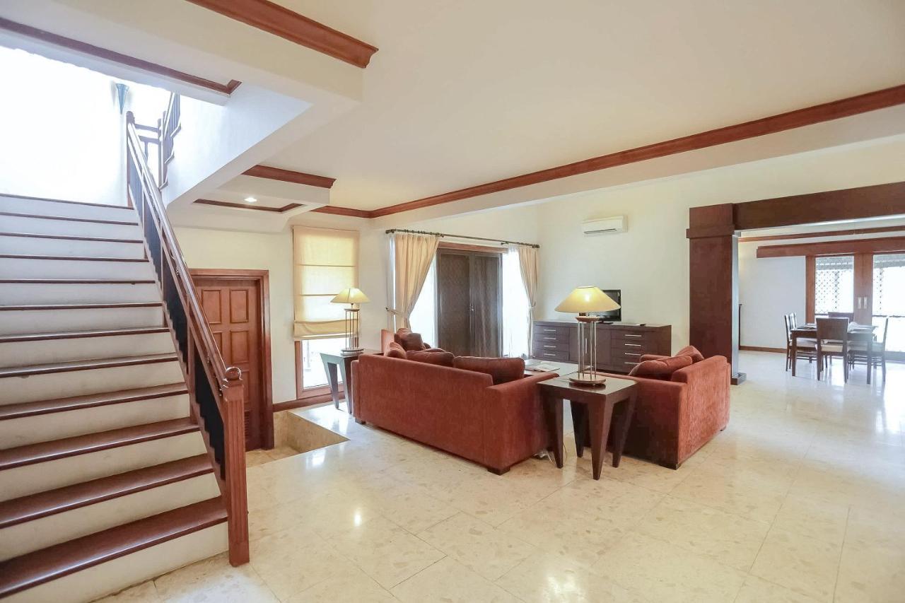 Whiz Prime Hotel Darmo Harapan Σουραμπάγια Εξωτερικό φωτογραφία
