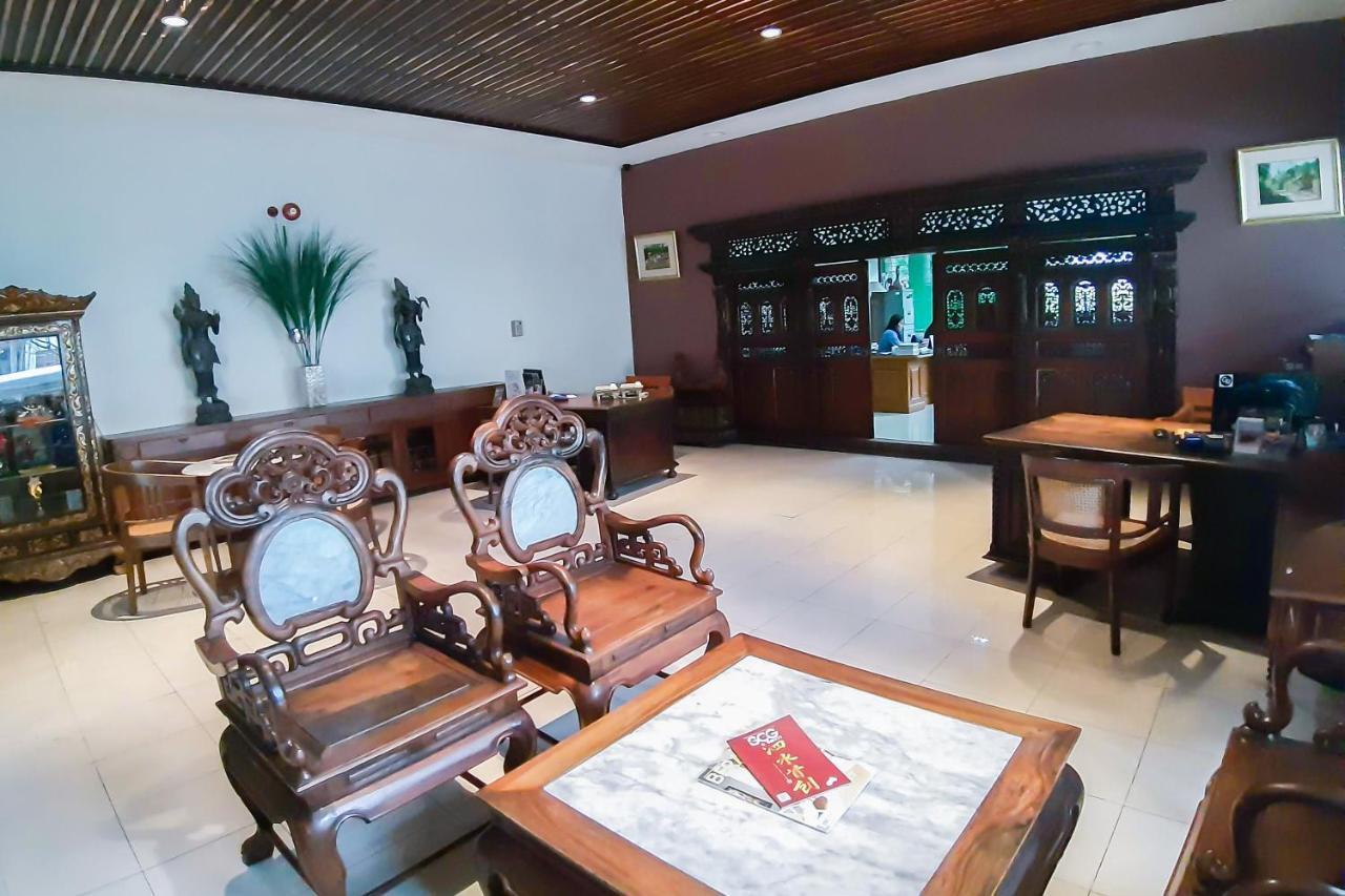 Whiz Prime Hotel Darmo Harapan Σουραμπάγια Εξωτερικό φωτογραφία